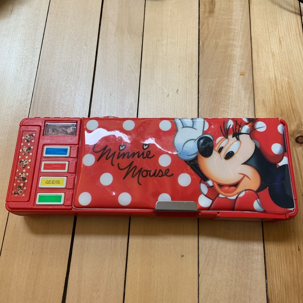 vintage Minnie Mouse red magnetic pencil case